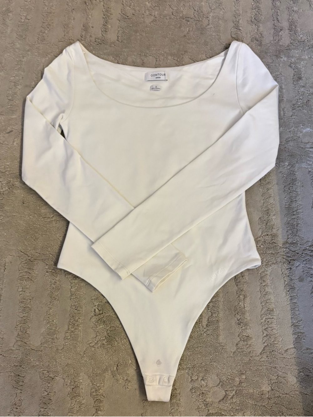 Aritzia Contour Scoop Neck Bodysuit in White